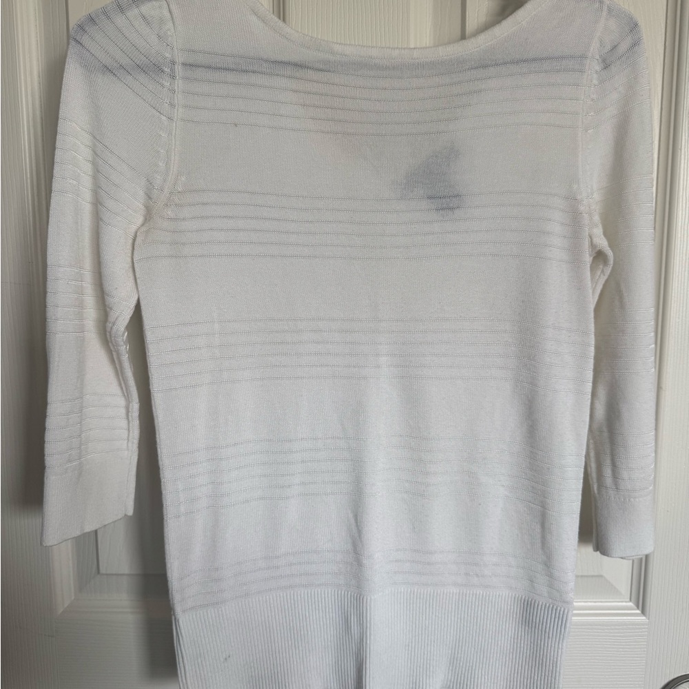 White House Black Market White Crew Neck Sweater with Ribbed Texture